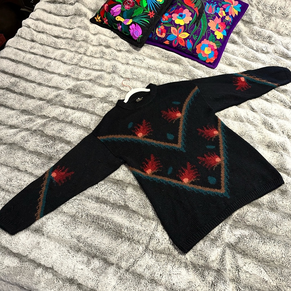 100% Alpaca Crew Neck Sweater (unisex)